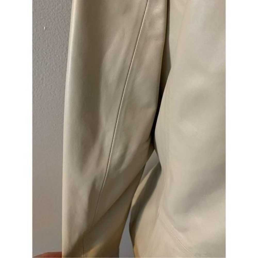 Tahari 100% leather jacket tan/cream size 10 - image 4