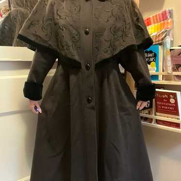Vintage Wool Brown Cape Trench coat with Pockets,… - image 1