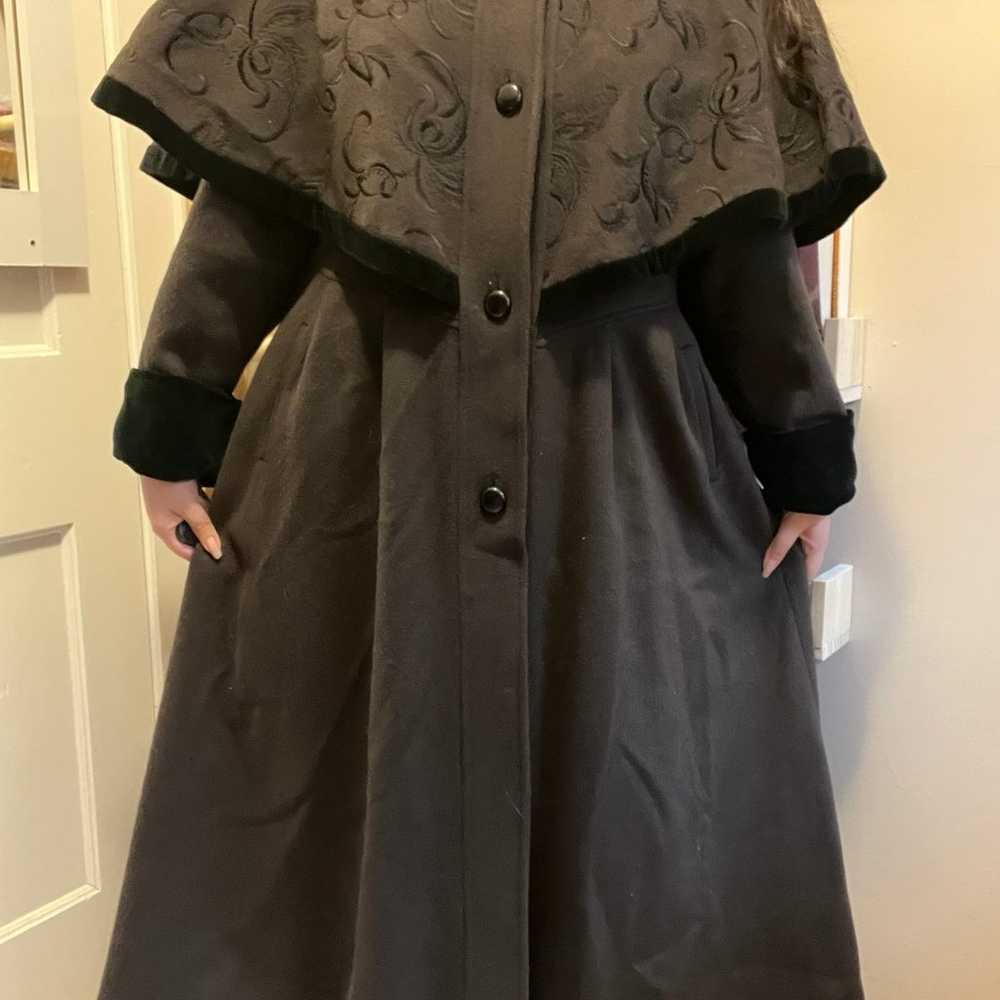 Vintage Wool Brown Cape Trench coat with Pockets,… - image 2