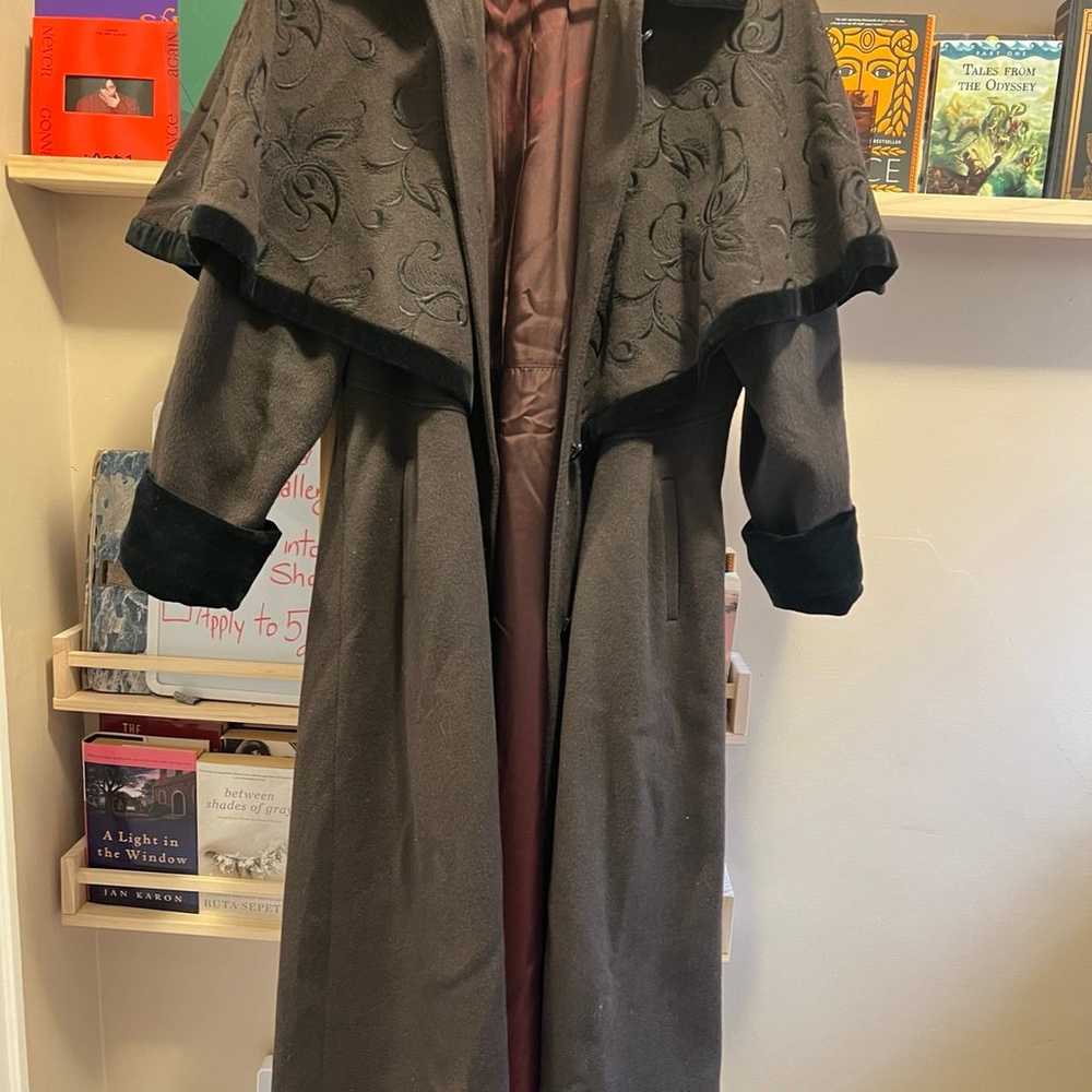Vintage Wool Brown Cape Trench coat with Pockets,… - image 3