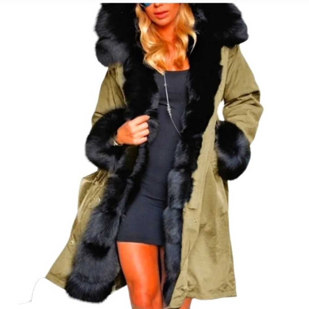 Roiii Winter Coat Luxury Women's Faux Fur Hooded … - image 2