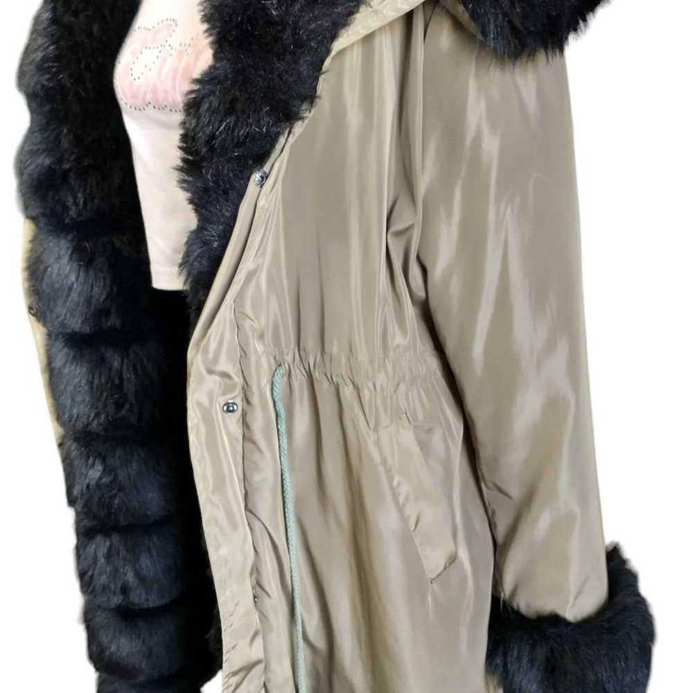 Roiii Winter Coat Luxury Women's Faux Fur Hooded … - image 9