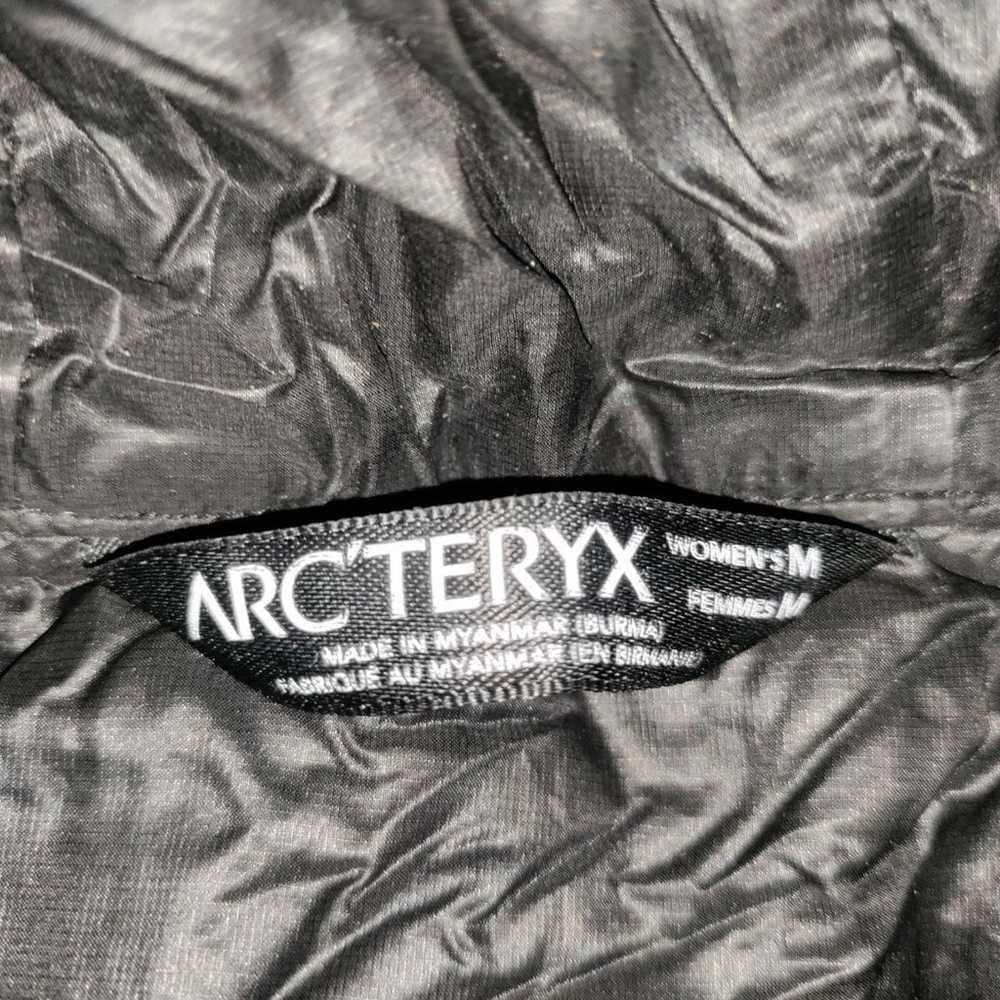 Arc'teryx Puffy Jacket - image 3