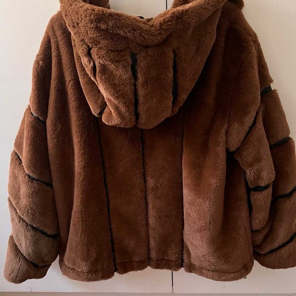 Alo knock out faux fur jacket - image 11