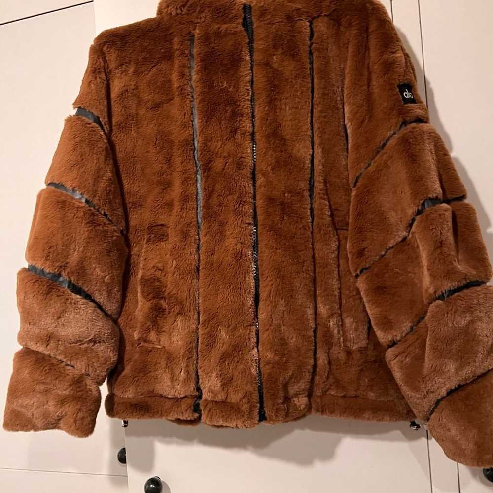 Alo knock out faux fur jacket - image 7
