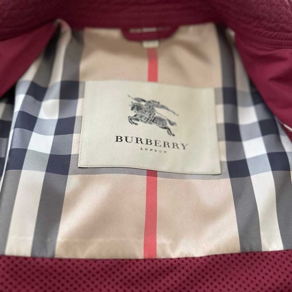 Women’s Burberry Jacket - size 2 - image 3