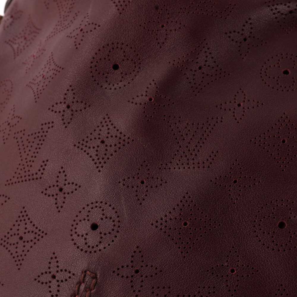 Louis Vuitton Onatah Hobo Mahina Leather GM - image 7