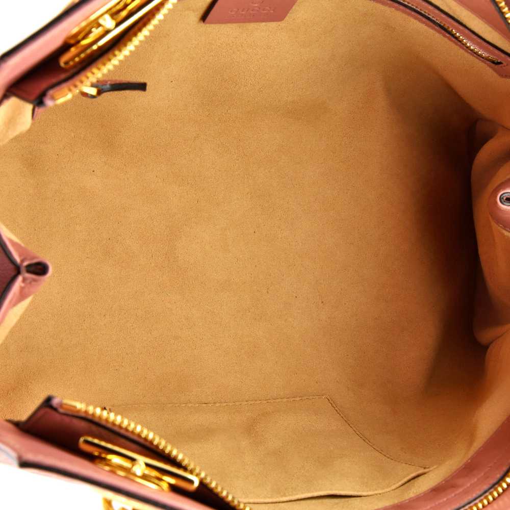 GUCCI Soft Signature Shoulder Bag Guccissima Leat… - image 5