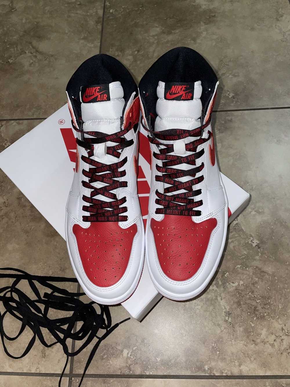 Jordan Brand × Nike Jordan 1 Retro High OG Herita… - image 3