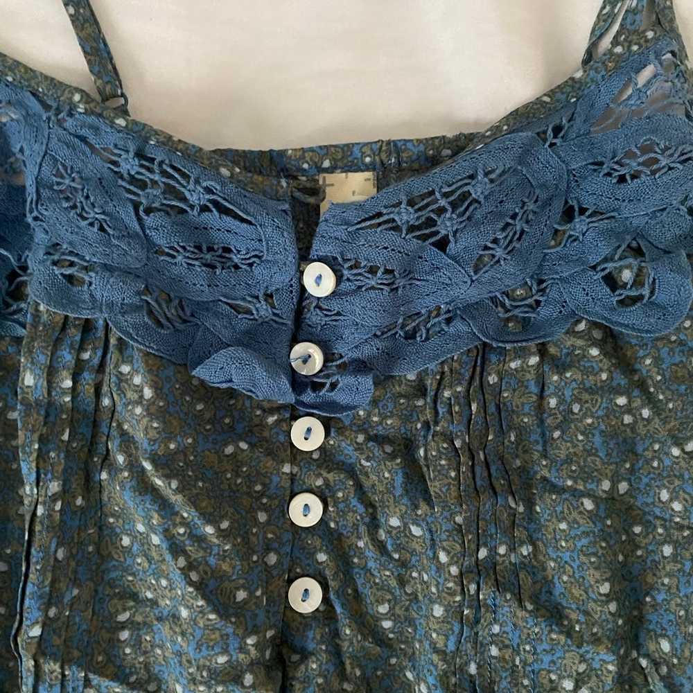 Vintage lacey blue floral blouse - image 2