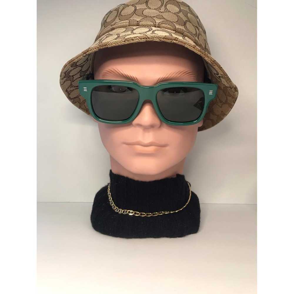 Burberry Sunglasses - image 7