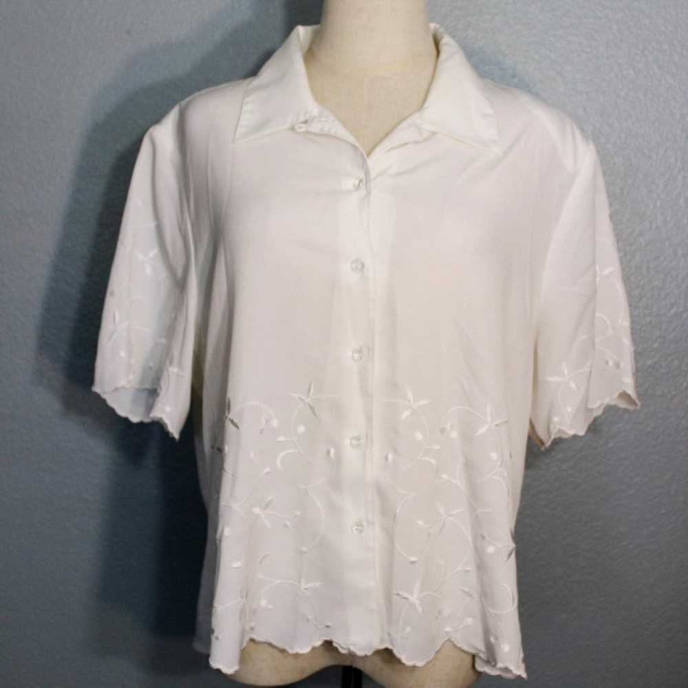 Vintage 80s White Embroidered Button-down Blouse … - image 1