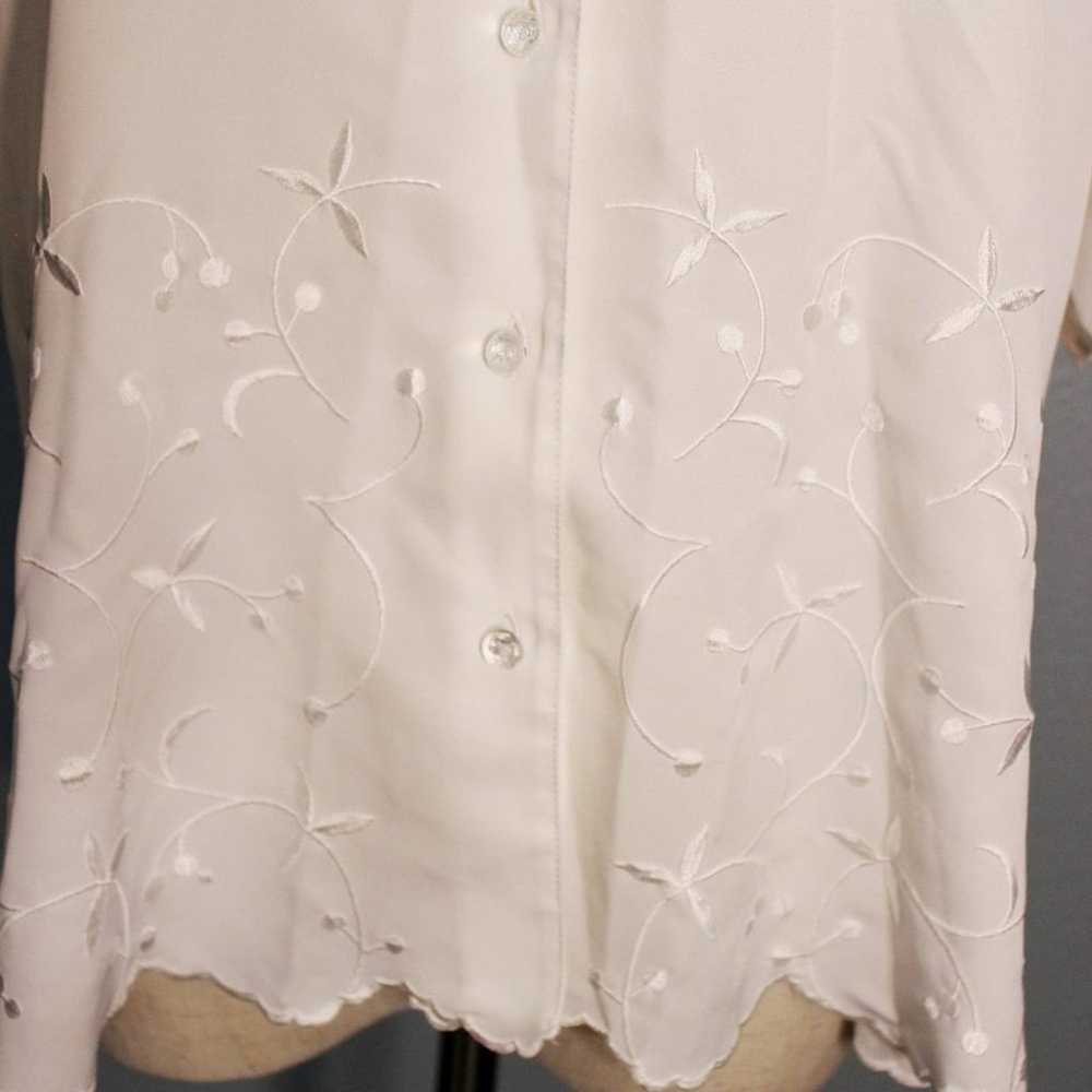 Vintage 80s White Embroidered Button-down Blouse … - image 2
