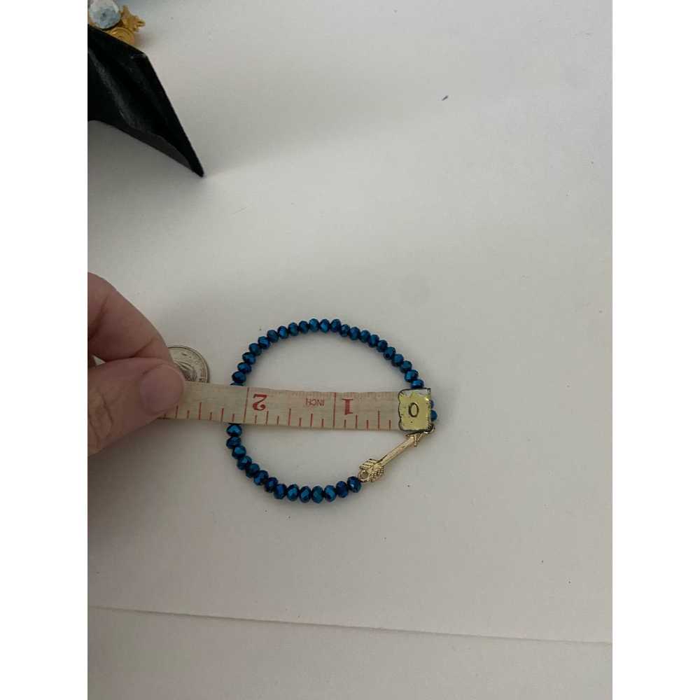 Handmade Pretty blue glass bead arrow bracelet go… - image 5