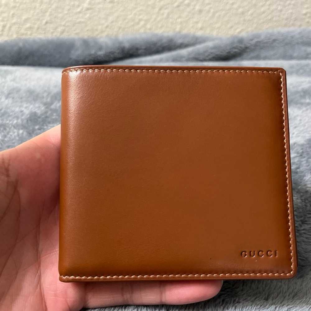 AUTHENTIC Gucci Mens Vintage Leather Wallet Light… - image 2