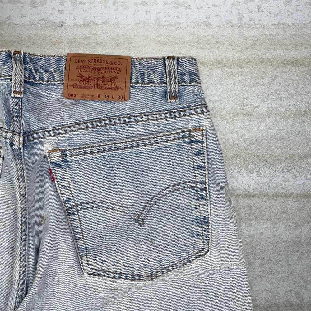 Vintage Levis 505 Straight Fit Jeans Made in Cana… - image 3