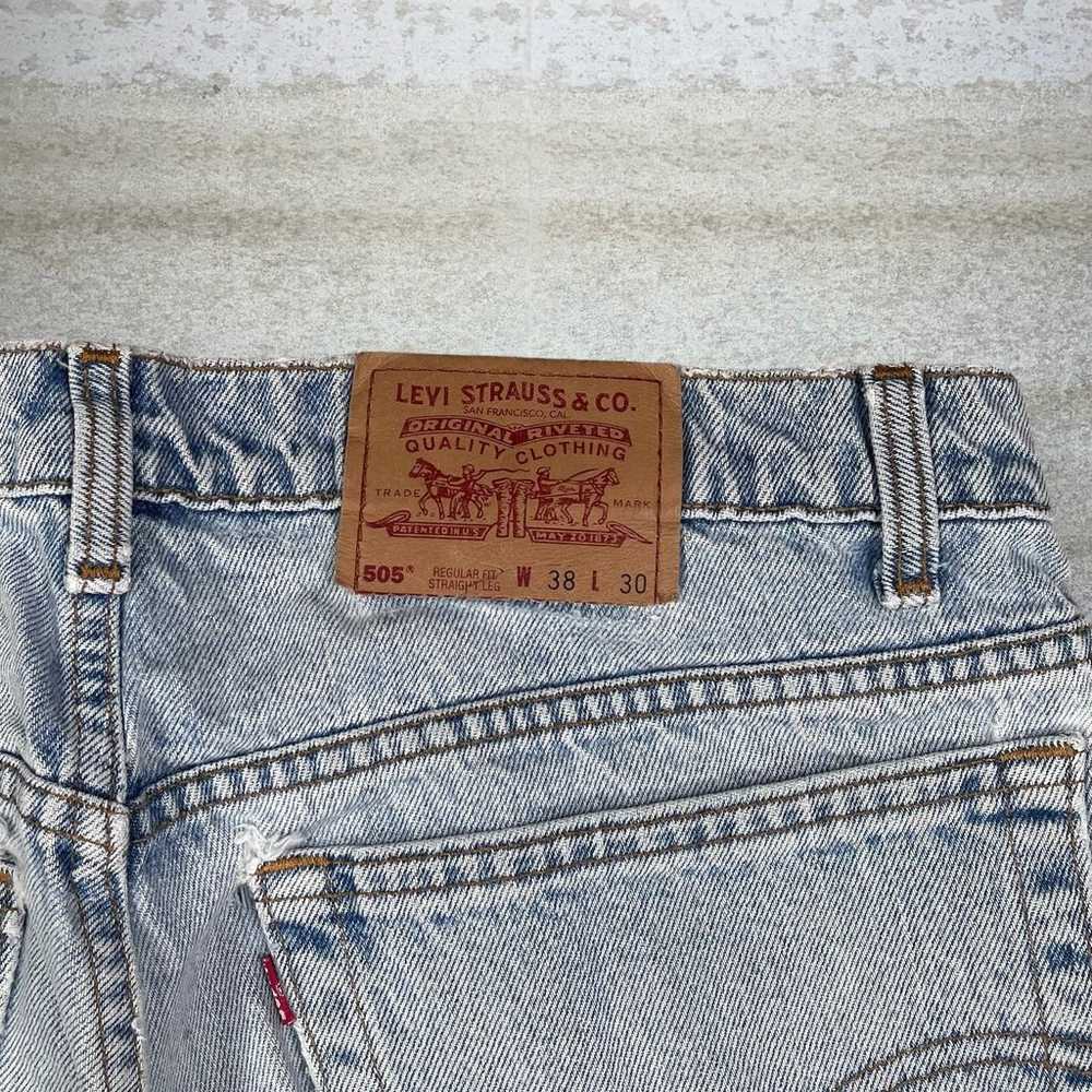 Vintage Levis 505 Straight Fit Jeans Made in Cana… - image 4