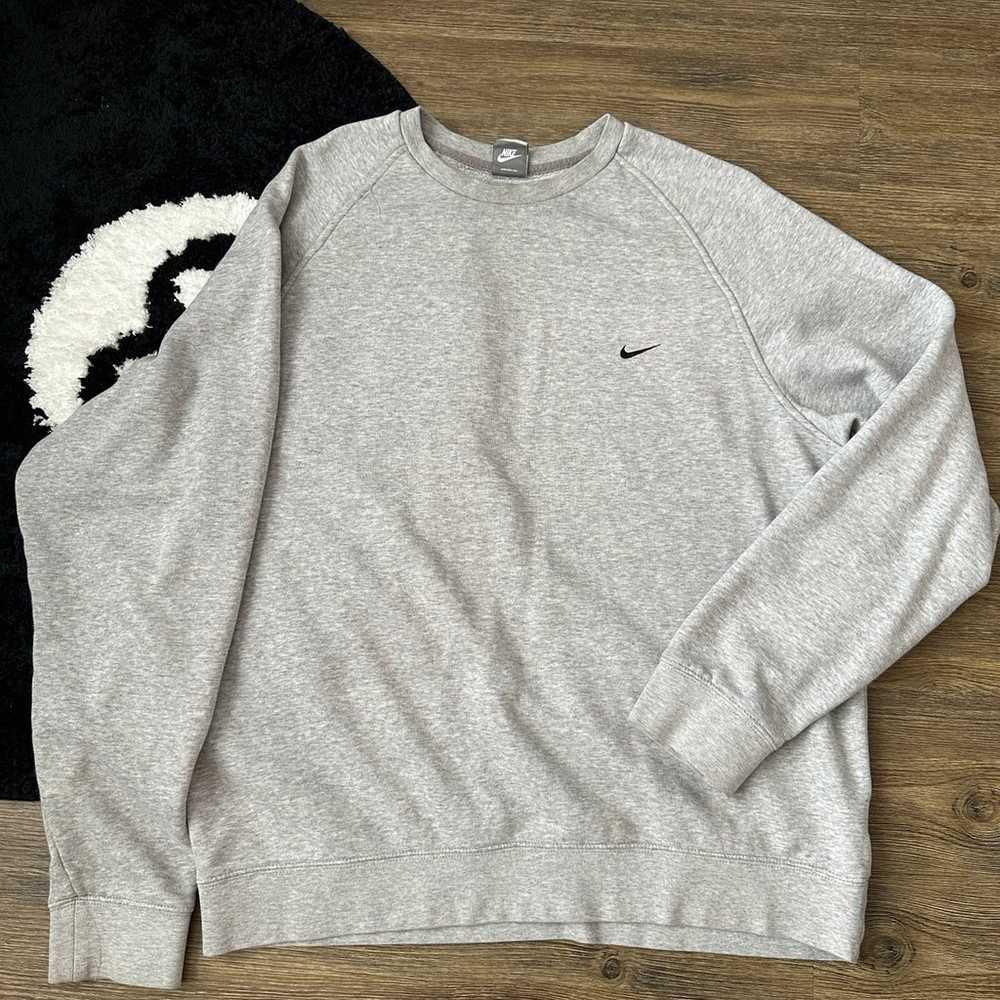 vintage Nike sweatshirt - image 1
