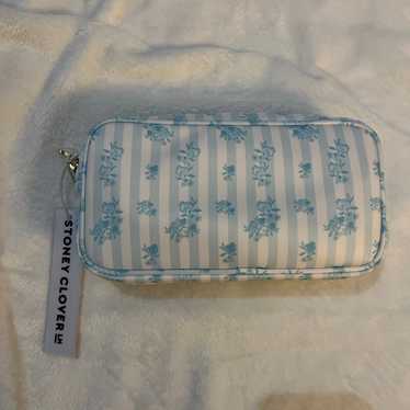 Stoney clover lane Small Pouch