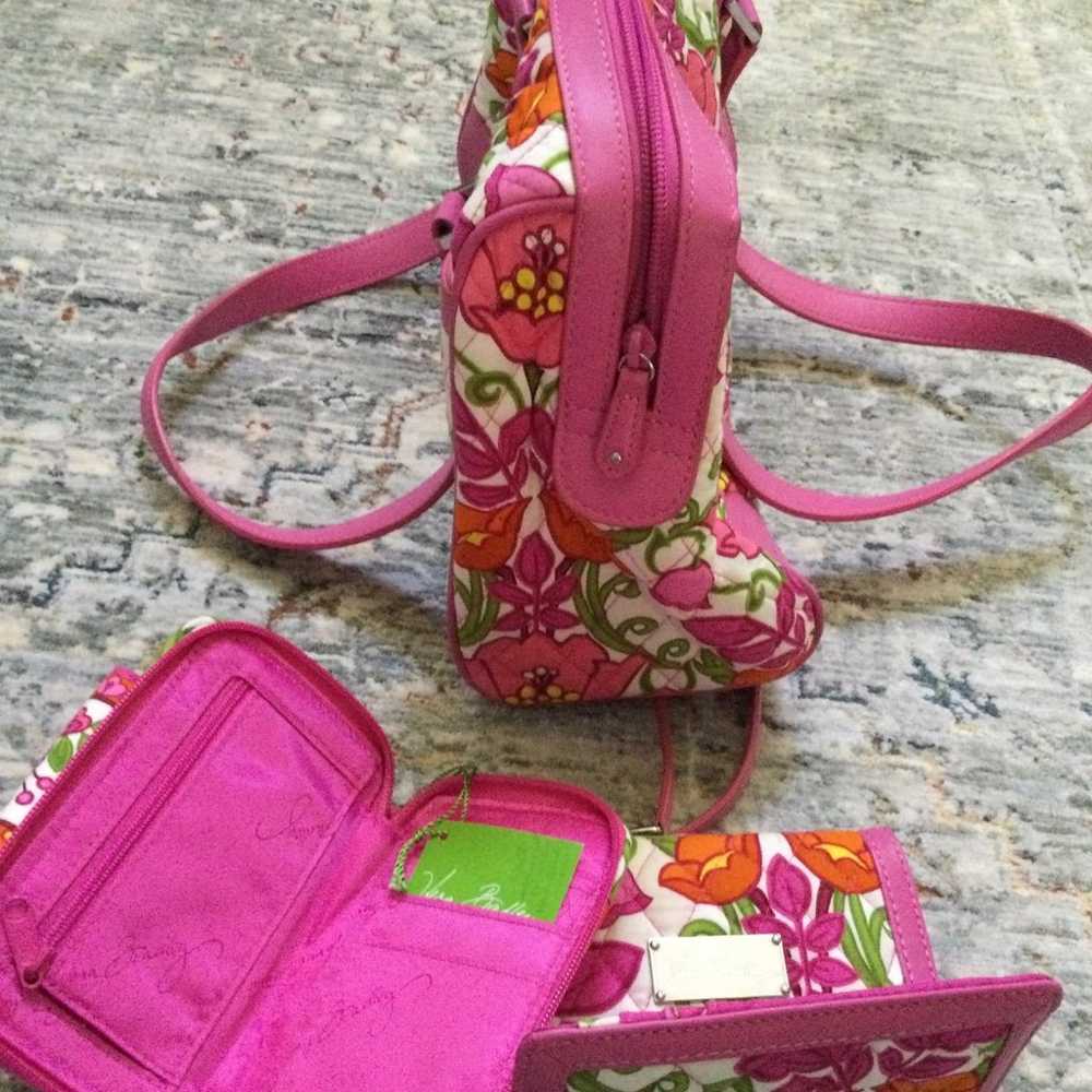 VERA BRADLEY pink Floral Handbag - image 5