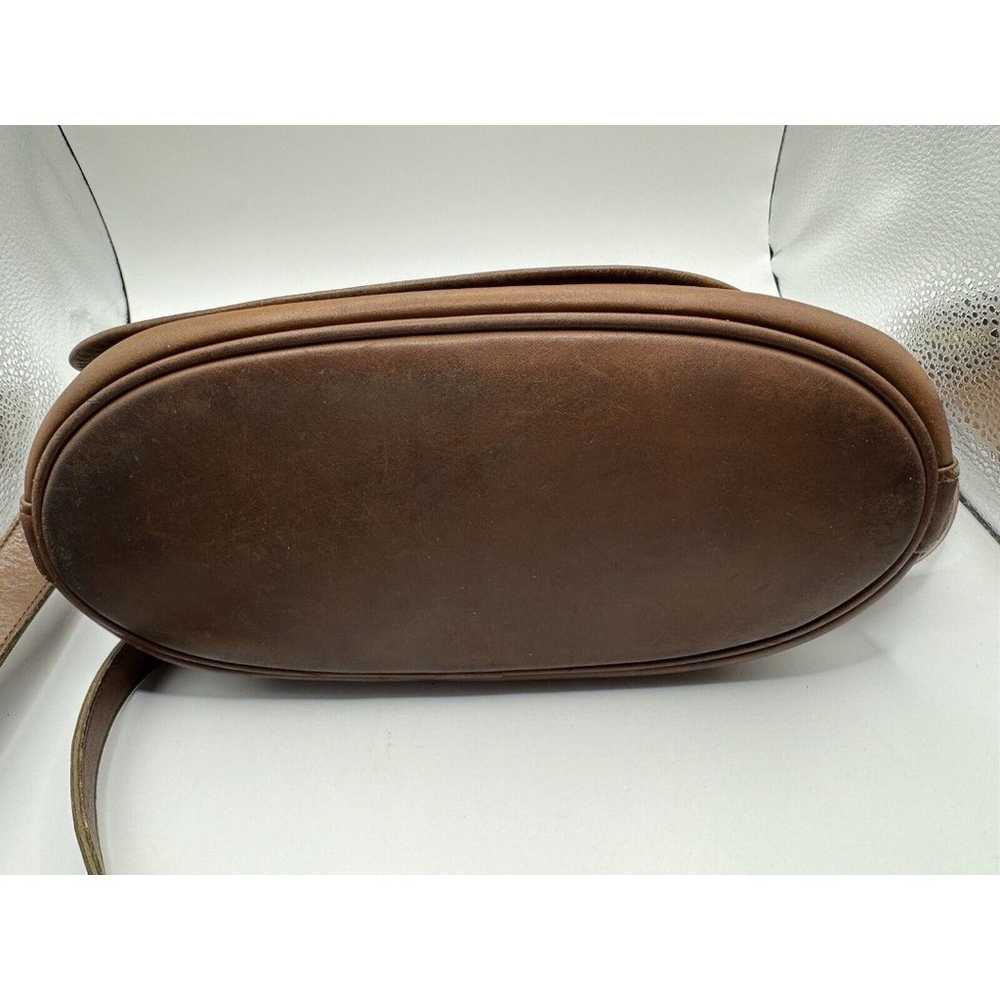 Vintage Coach Classic Shoulder Bag Saddle Leather… - image 2