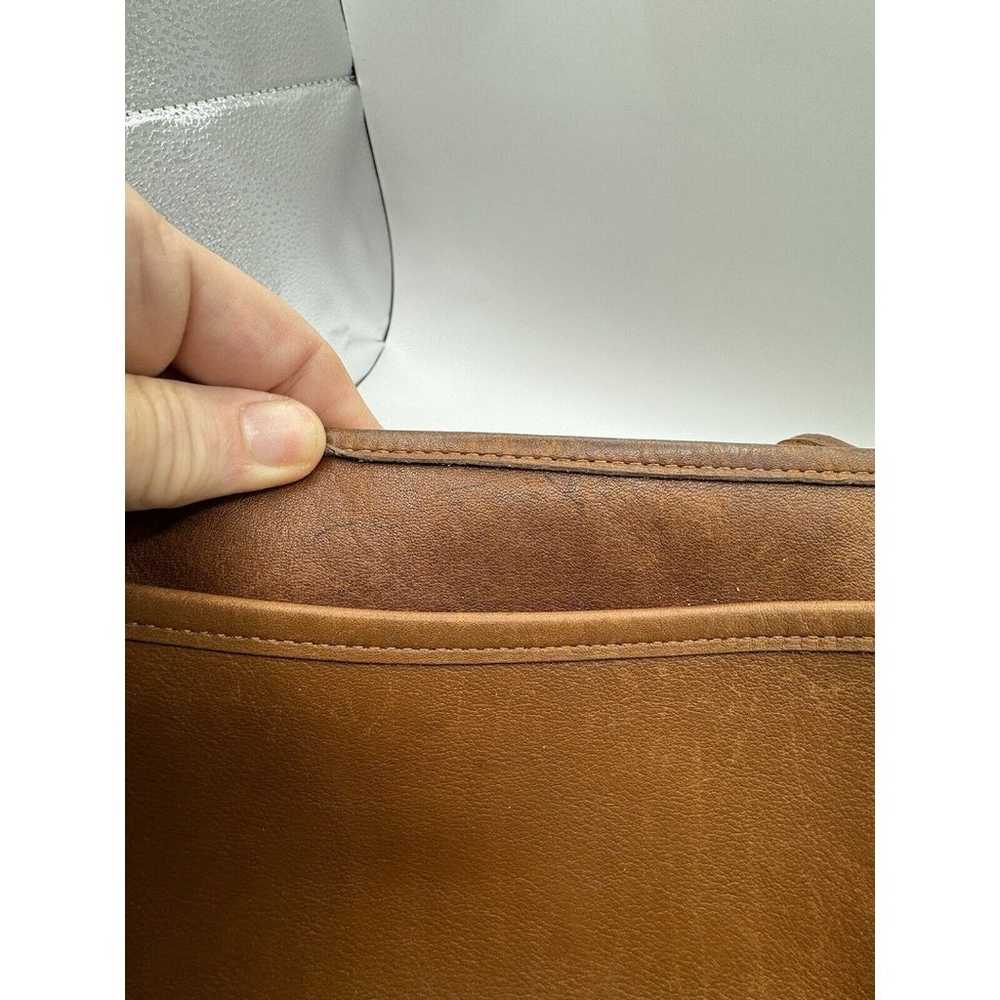 Vintage Coach Classic Shoulder Bag Saddle Leather… - image 8