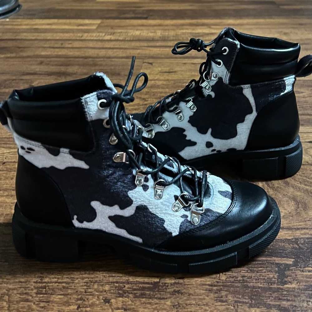 Mixx Shuz • Boots • Black/ White • Cow Print • Wo… - image 9