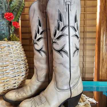 Nocona womans western boots