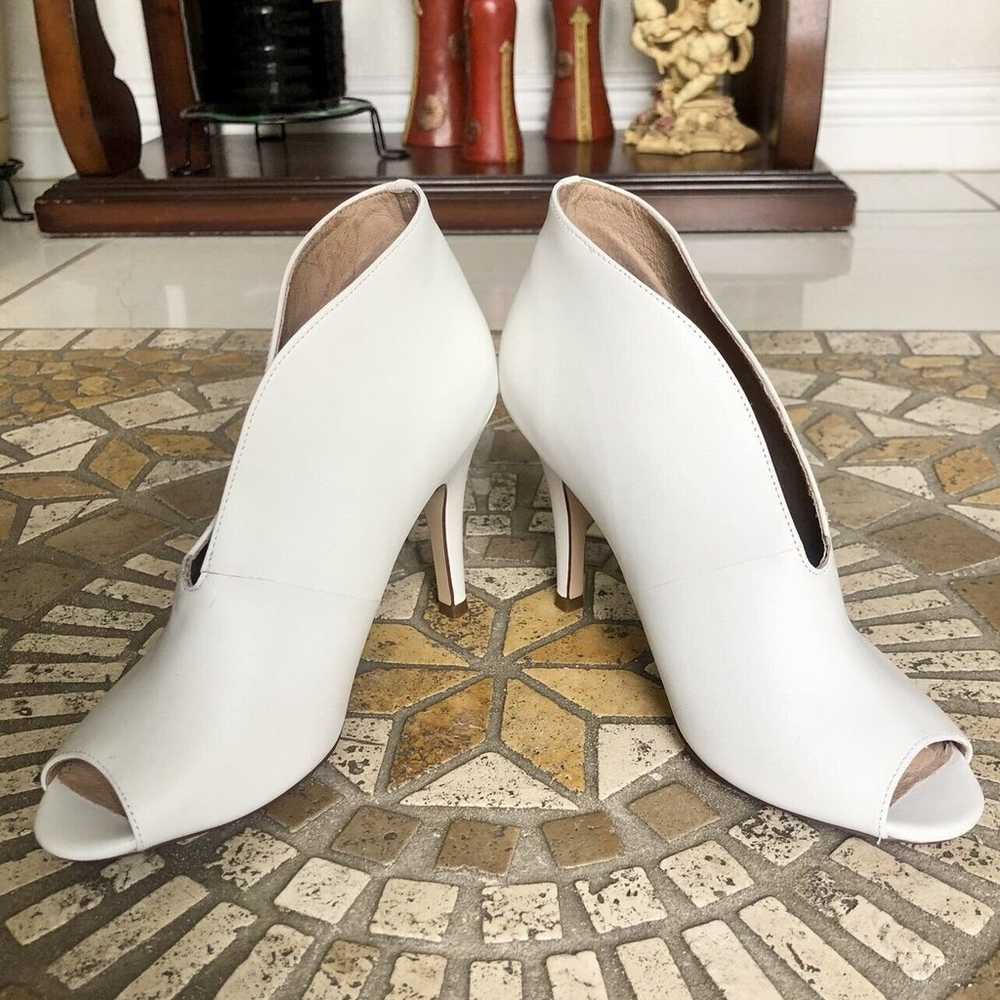 NEW Halogen Rowen Genuine Leather White Ankle Boo… - image 5