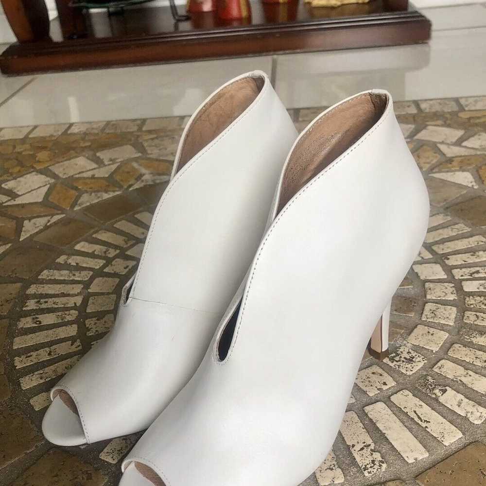 NEW Halogen Rowen Genuine Leather White Ankle Boo… - image 8