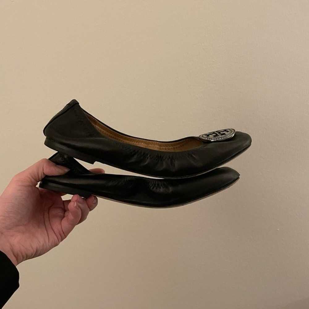 Tory Burch Liana Leather Black Slip On Classy Fla… - image 4