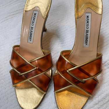 manolo blahnik kitten heel shoes - image 1