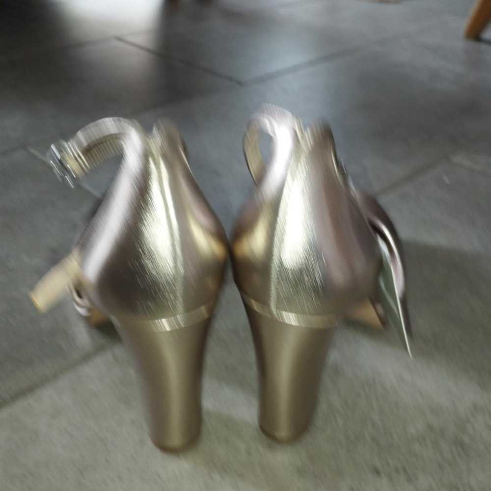 Tamaris Vegan leather heels - image 3