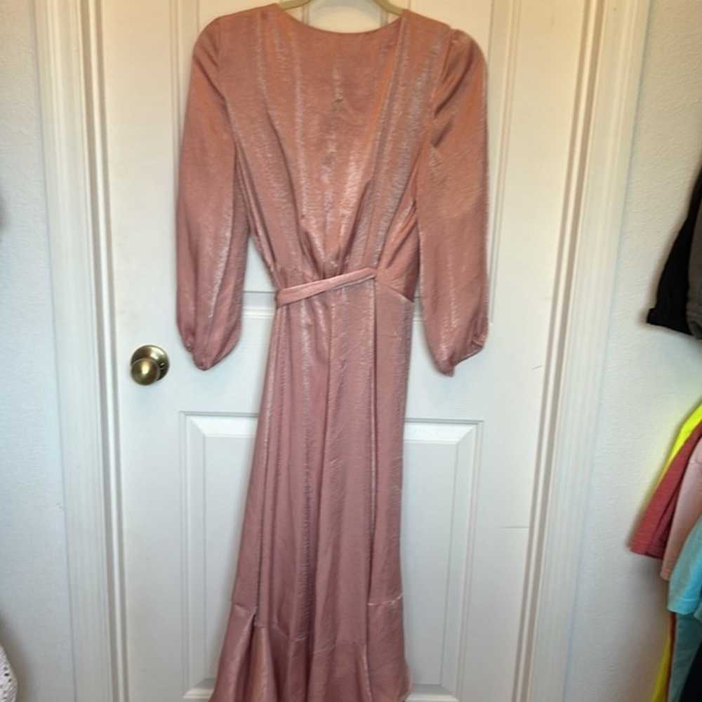 Gal Meets Glam Jennifer Shimmer Satin Wrap Dress … - image 3