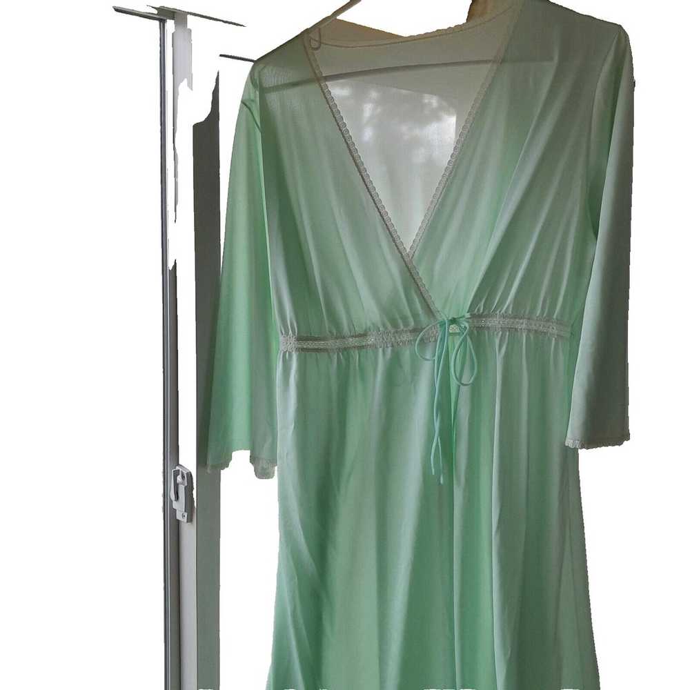 Lorraine Vintage Nightgown Lingerie Robe in Mint … - image 3
