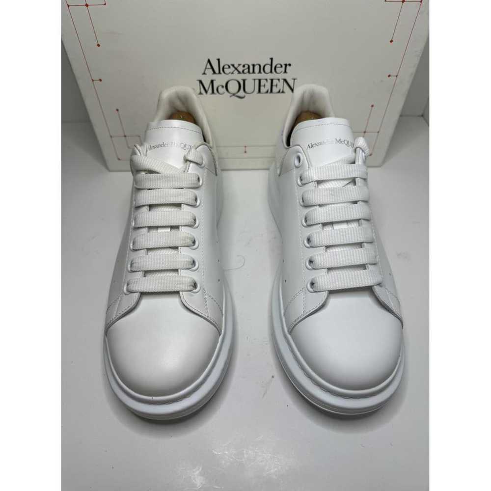 Alexander McQueen Oversize leather low trainers - image 4