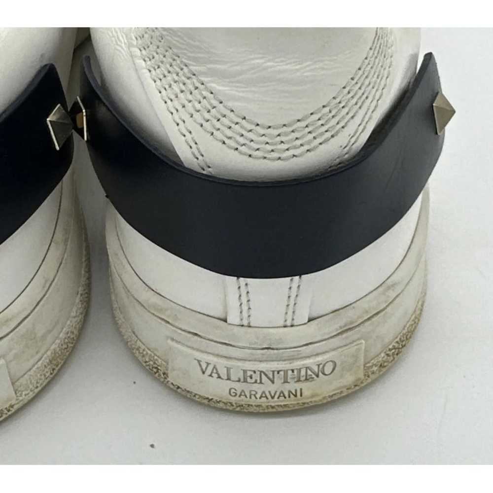 Valentino Garavani Backnet leather low trainers - image 5