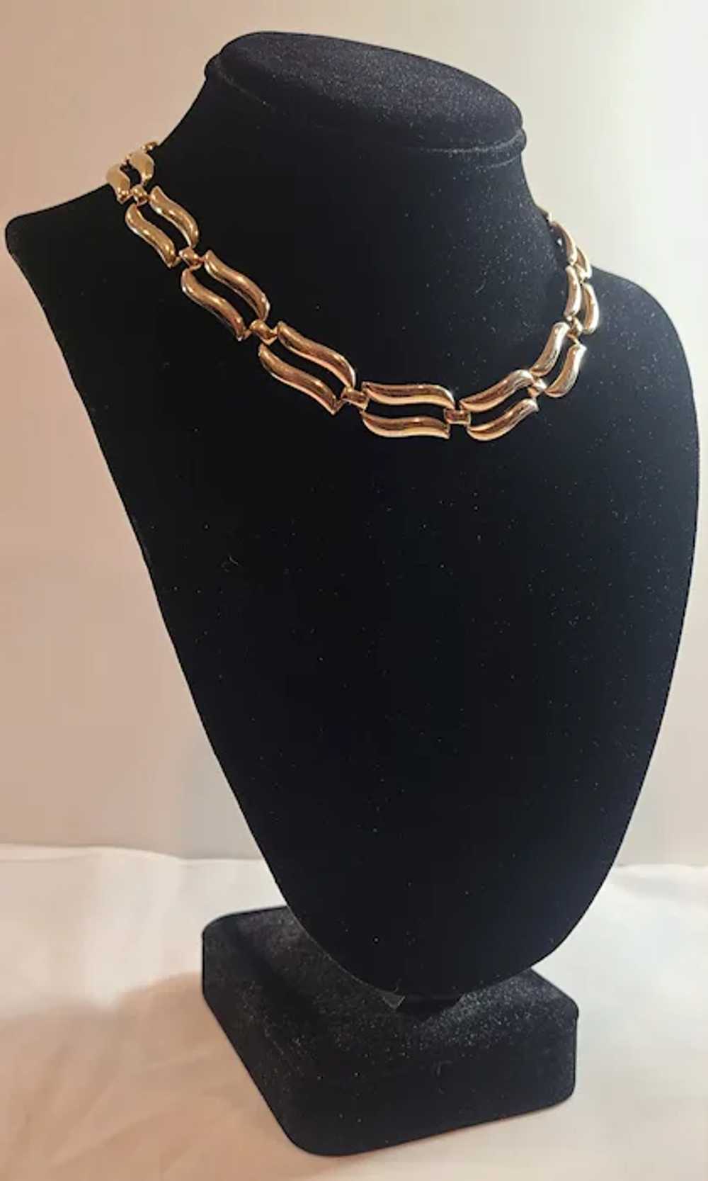 Vintage Monet Gold Tone Link Choker Necklace - image 7