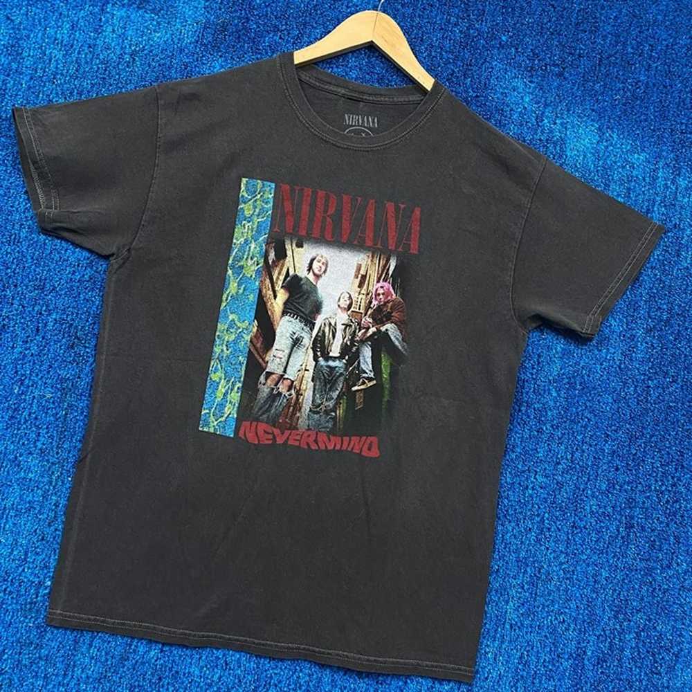 Nirvana Nevermind Rock T-shirt Size Large - image 3