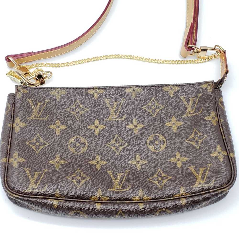 Louis Vuitton Pochette Accessoire leather handbag - image 10