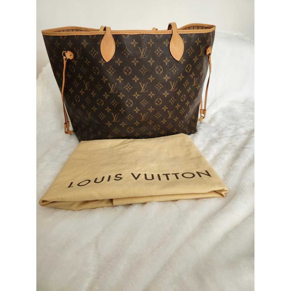 Louis Vuitton Neverfull leather tote - image 10