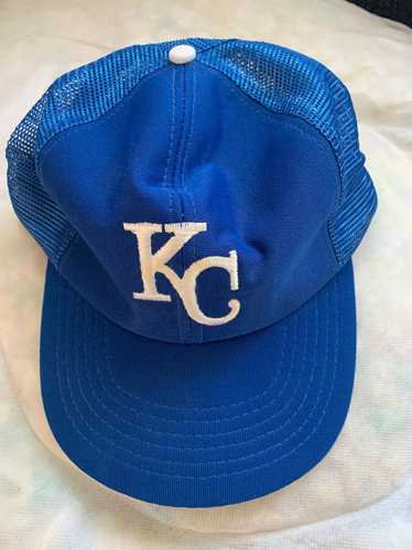 MLB × Vintage Vintage KC Royals trucker hat