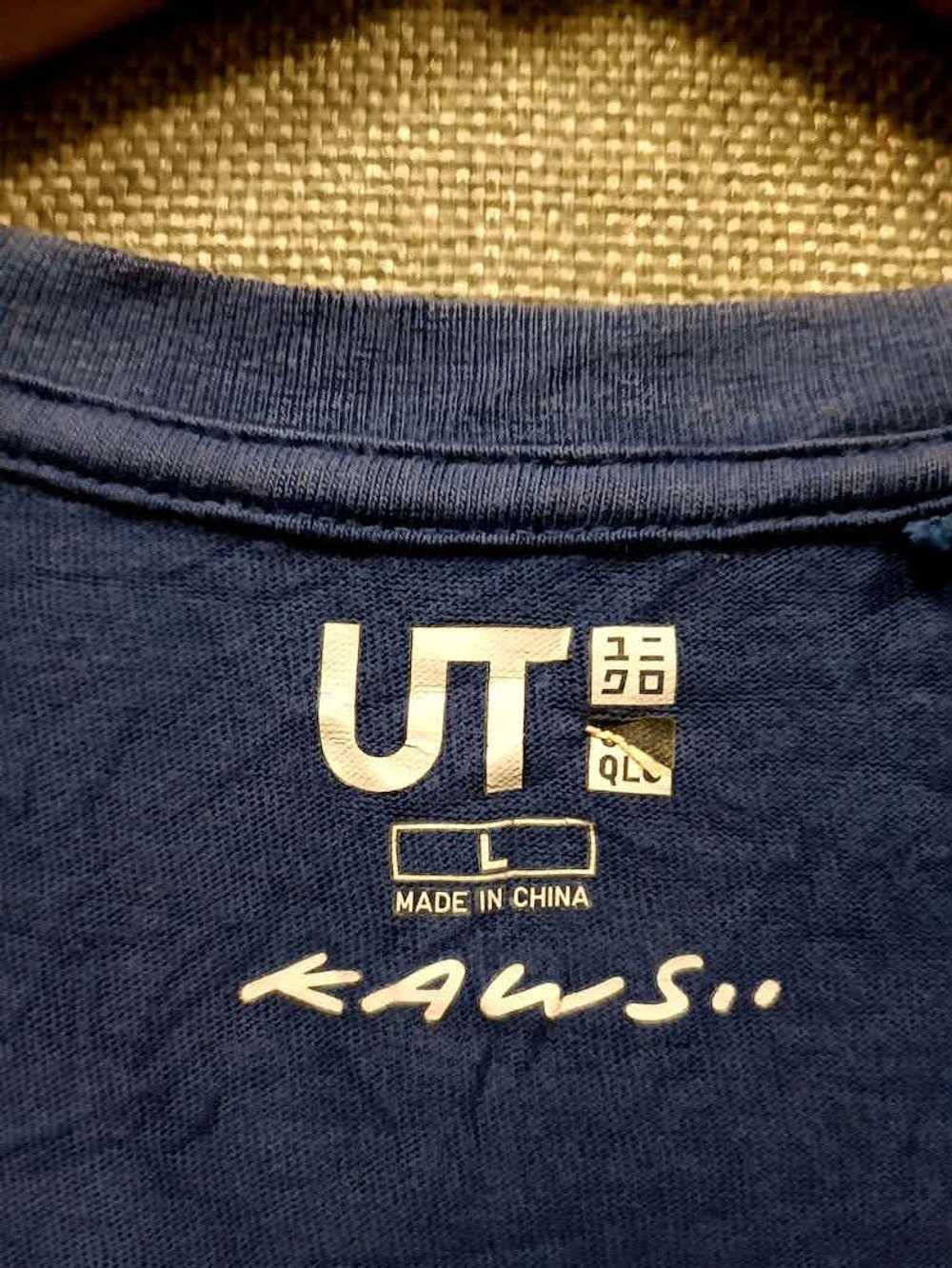 Japanese Brand × Kaws × Uniqlo t shirt Kaws X Uni… - image 4