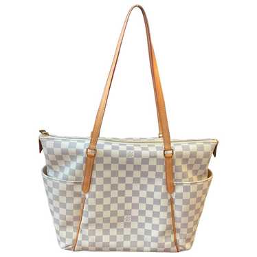 Louis Vuitton Totally cloth handbag