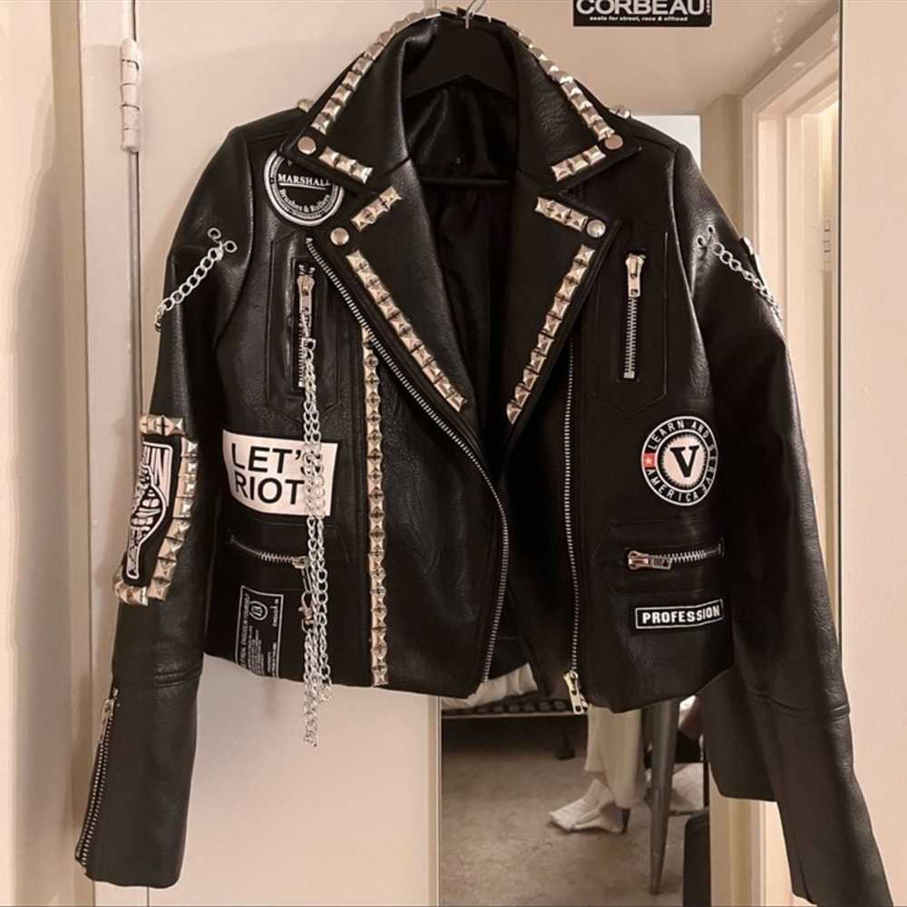 Stylish rockn roll leather coat - image 1