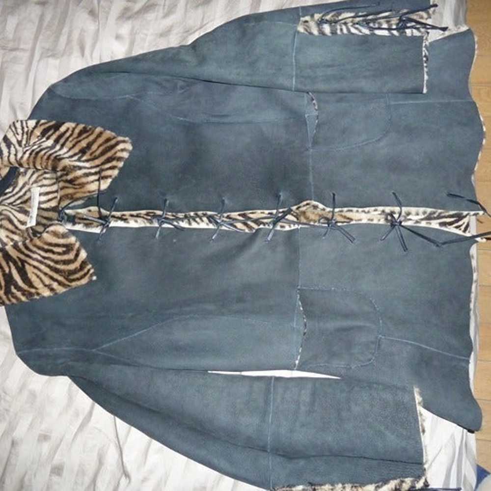 Blumarine Leopard inside Shearrling Jacket size 42 - image 5