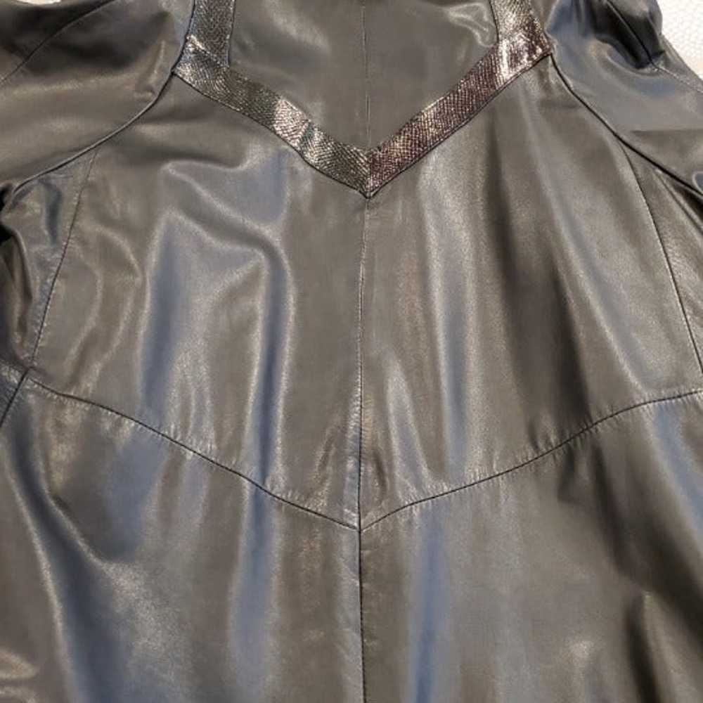 Leather/fox coat - image 4