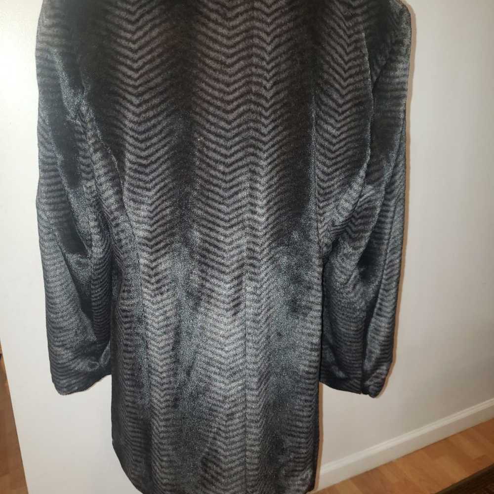 Neiman Marcus Exclusive Fur Coat Jacket - image 4
