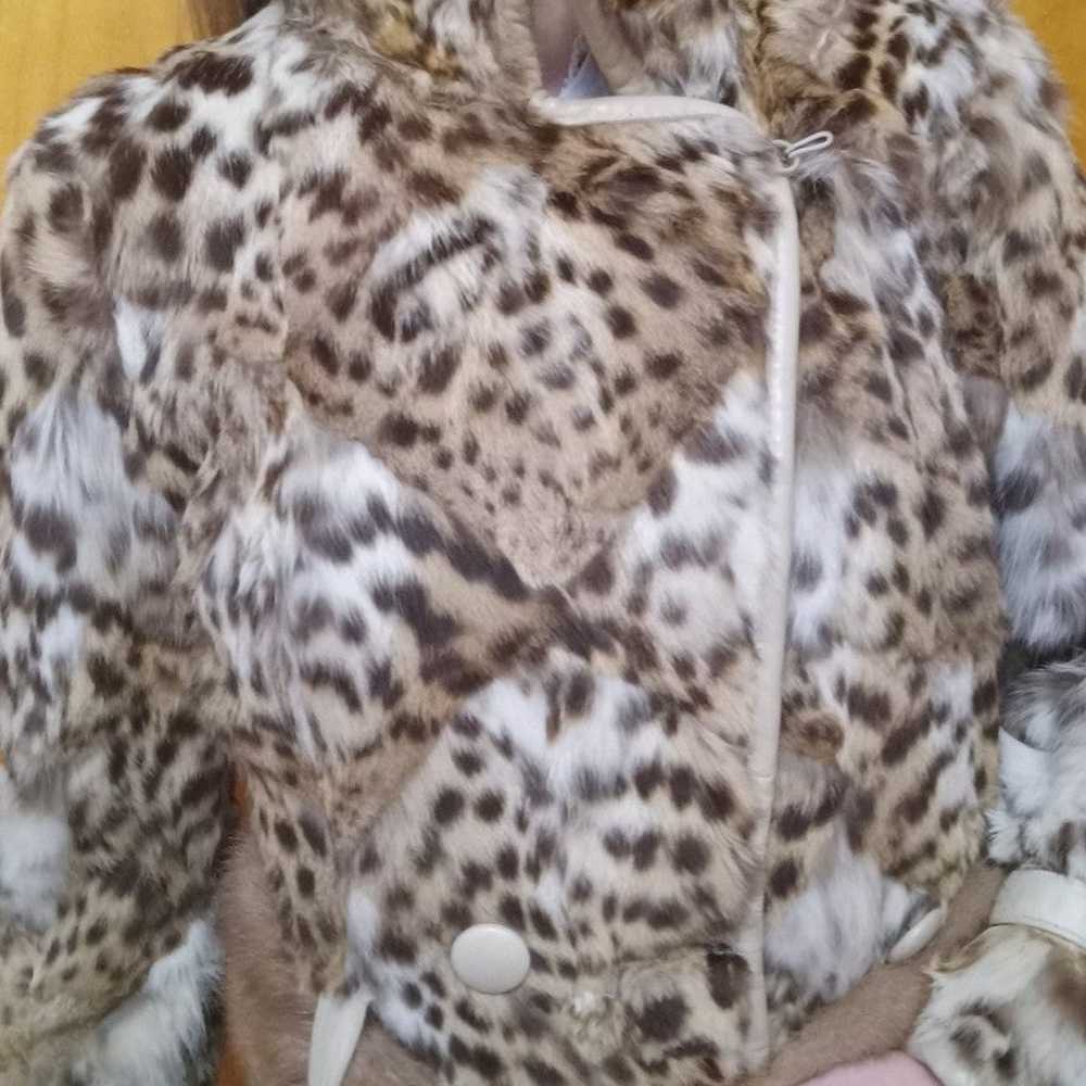 Lynx fur coat sz S - image 9