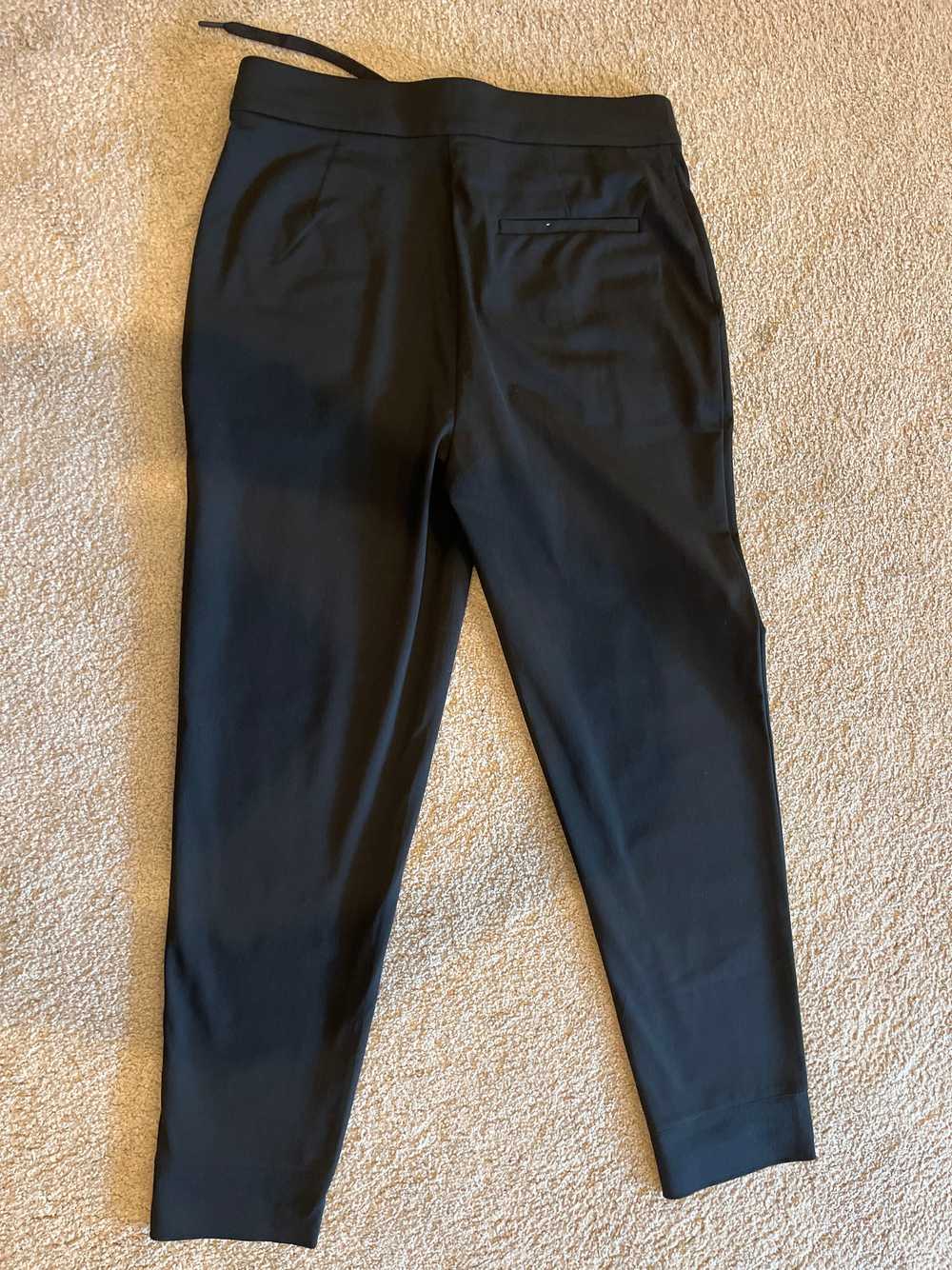 Ministry of Supply Women's Kinetic Pull-On Pant -… - image 4